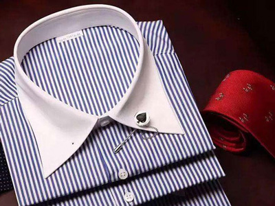 線上和線下工作服定制哪個(gè)更好？